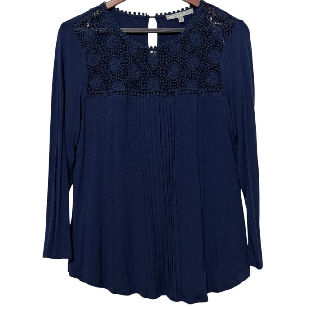 Daniel Rainn Blouse Womens Medium Pintuck Front Crochet Yoke Lace Boho Navy Blue